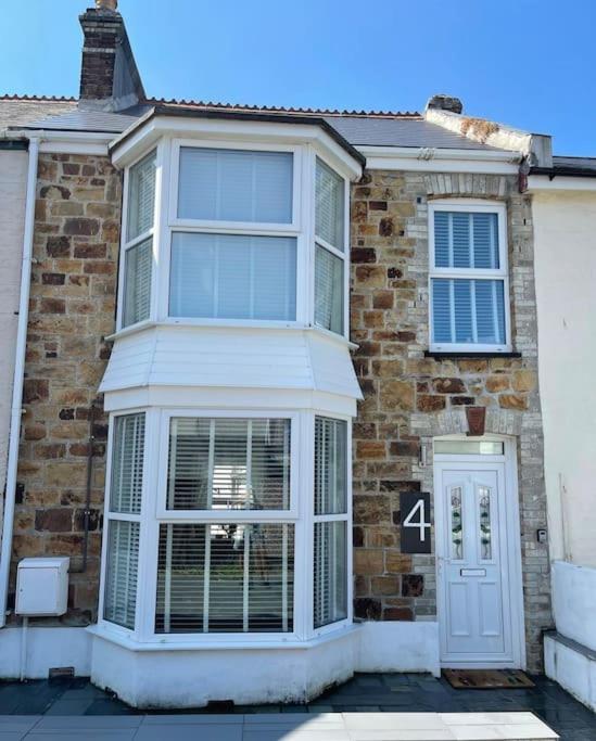 Central Newquay Terrace House * Newquay (Cornwall)